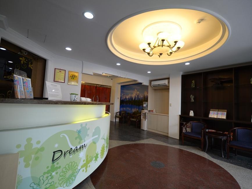 Chang Ti Metropolis Commercial Hotel Zhongli Exterior photo
