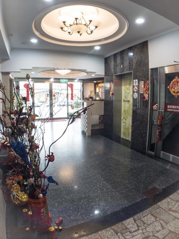 Chang Ti Metropolis Commercial Hotel Zhongli Exterior photo