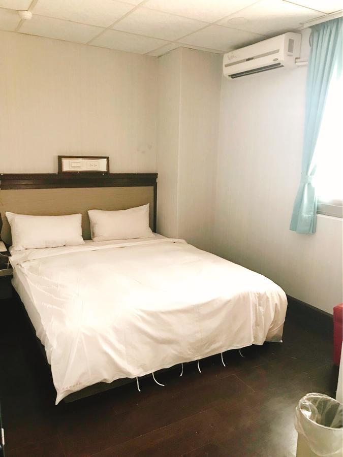 Chang Ti Metropolis Commercial Hotel Zhongli Exterior photo